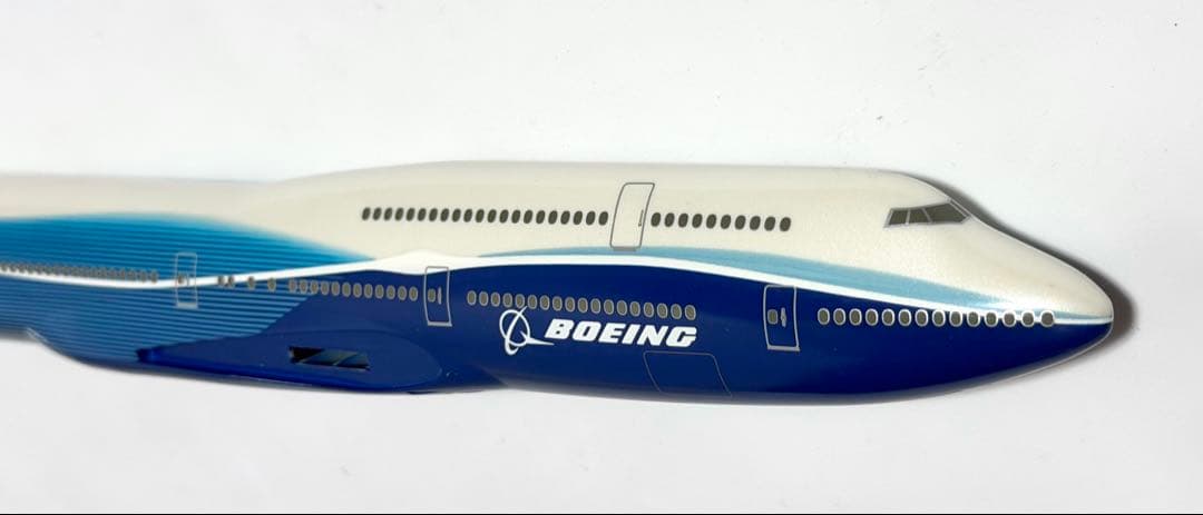 hogan 1/200 B747-8 ボーイングハウスカラー