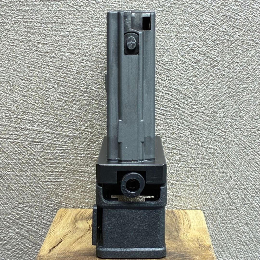 R7-29 東京マルイ GBB M4 マガジンアダプター 外部ソース仕様
