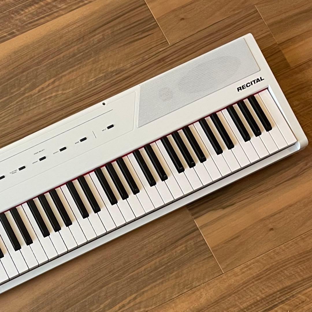【ほぼ新品】Alesis Recital 88鍵盤　電子ピアノ【ホワイト】