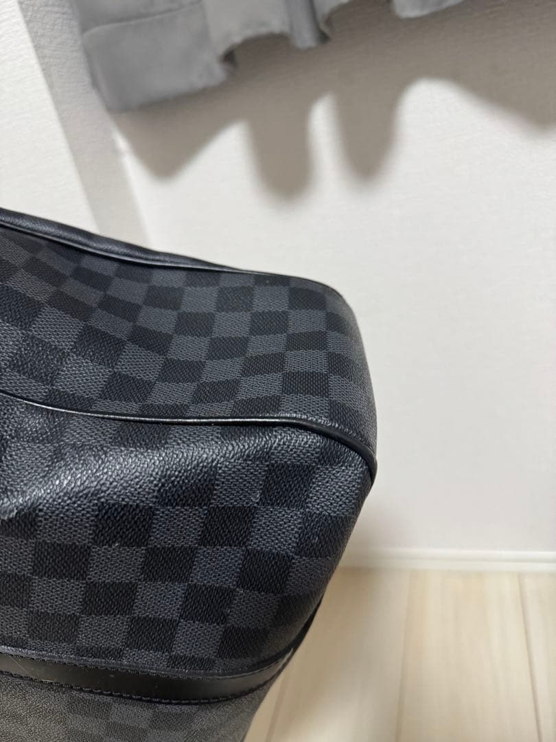 LOUIS VUITTON ダミエグラフィット　ルイヴィトン　タダオ
