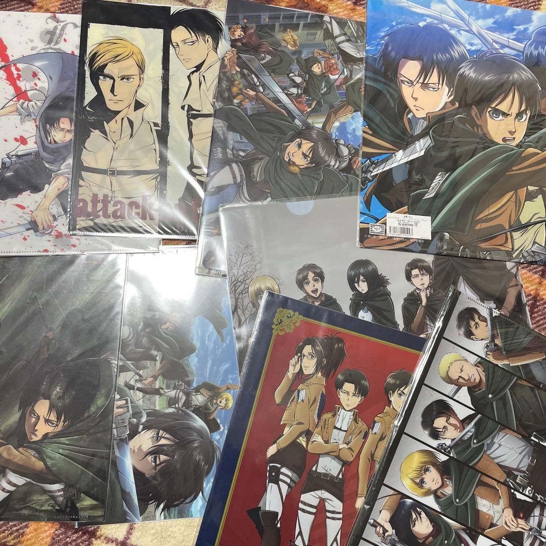 進撃の巨人 クリアファイル 9種 特典など 未開封 リヴァイ エレン他