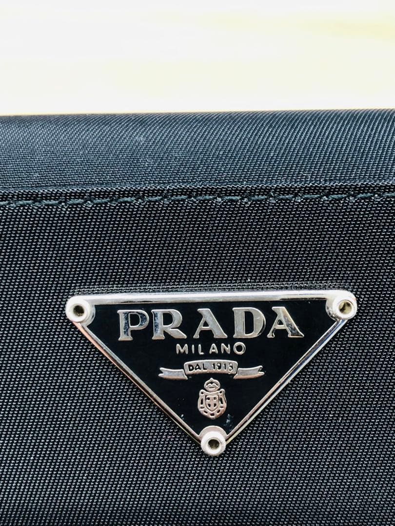 新品！ PRADA 3つ折り財布 ブラック