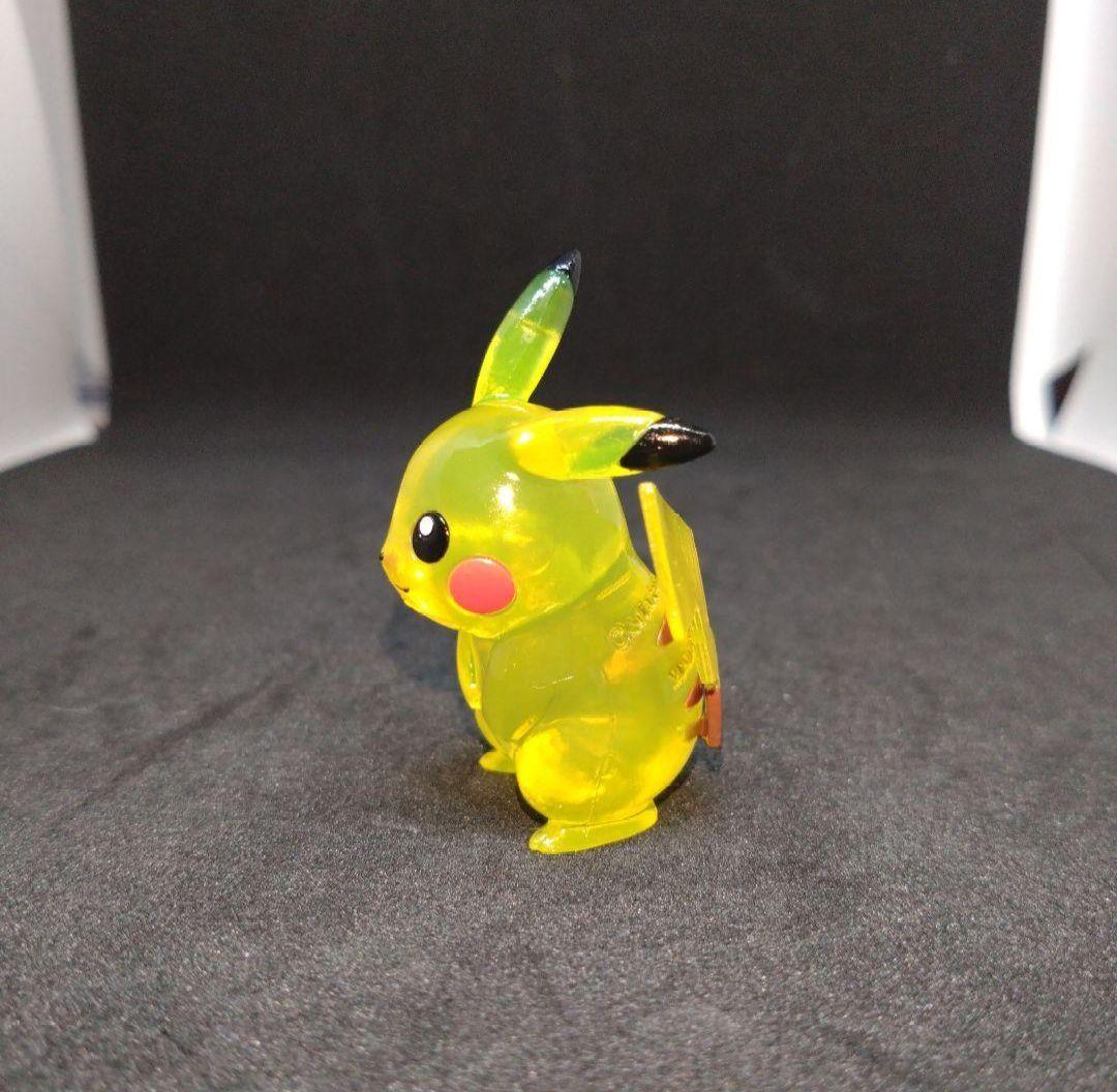 ピカチュウ　初期　レトロ　ポケモン　モンコレ　クリア　劇場　限定品　匿名配送
