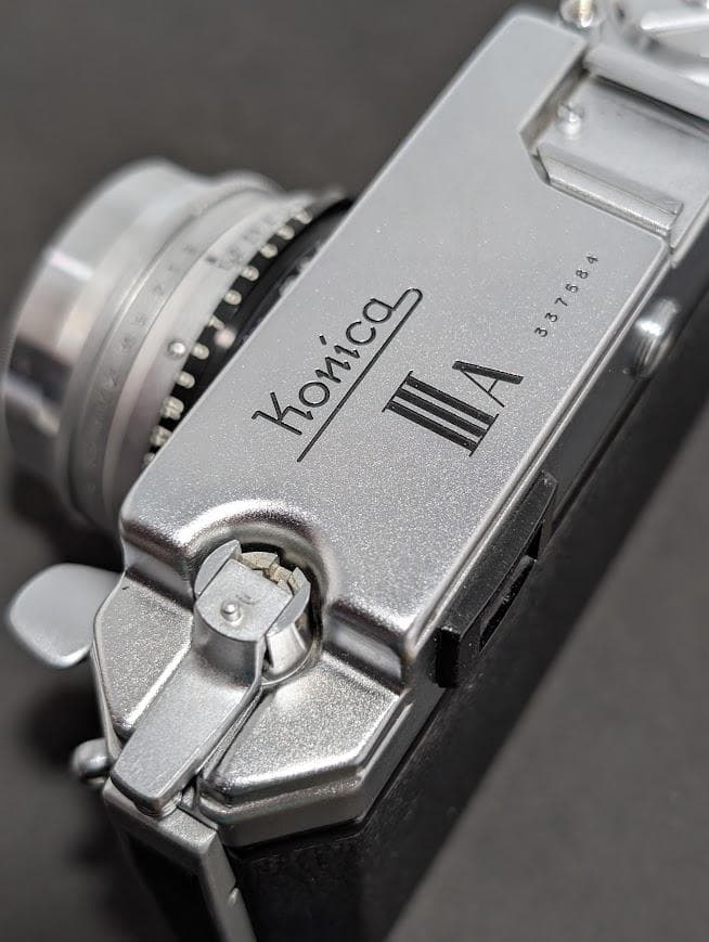 【外観美品・ 完動品】KONICA ⅢA 50mm F1.8 フィルムカメラ