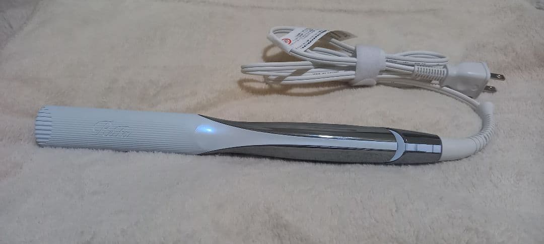 【超美品】ReFa/リファビューテック ストレートアイロン/ホワイト キャップ有