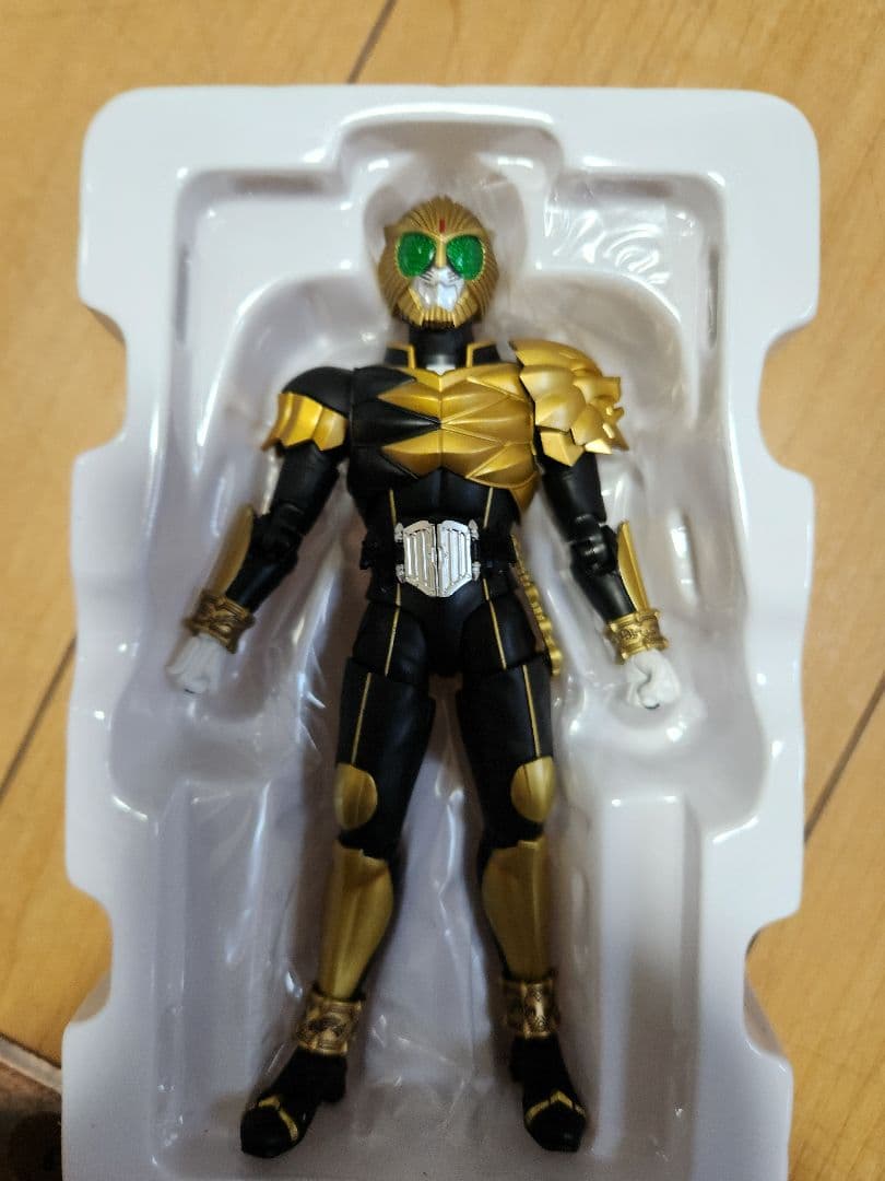 S.Hフィギュアーツ真骨頂仮面ライダービースト　マントセット