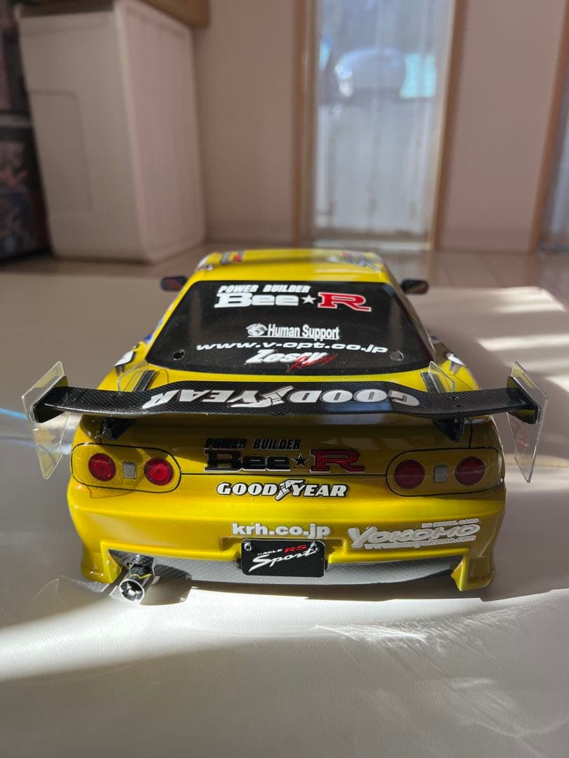 ヨコモ GOODYEAR Racing b324R GT-R ボディー