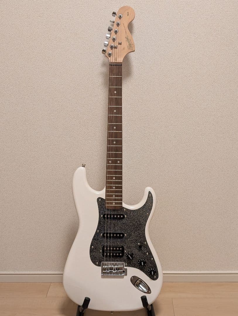 【美品】Squier Affinity Stratocaster HSS ギター