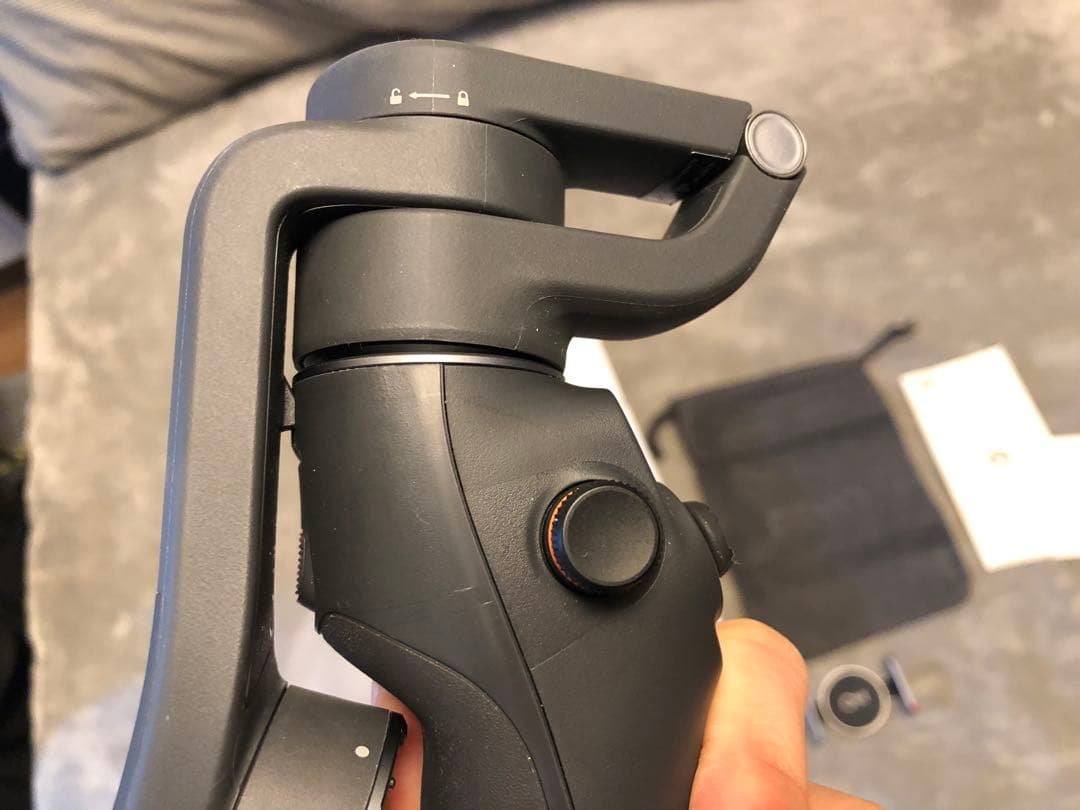 DJI Osmo Mobile 6 スマートフォンスタビライザー　スレートグレー