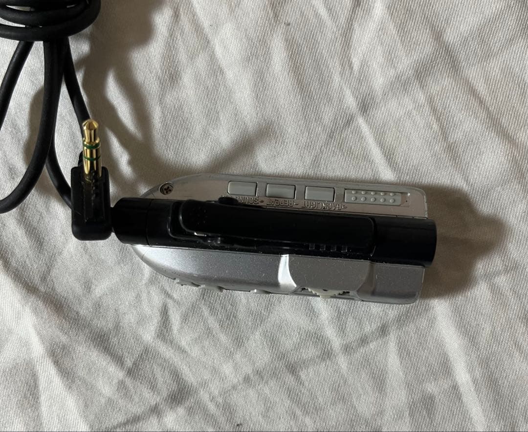 MDウォークマン　SONY MZ-NH1