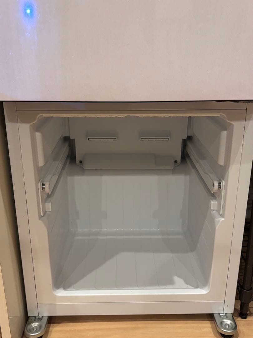 hisense 冷蔵庫　2019年製　HR-D15C