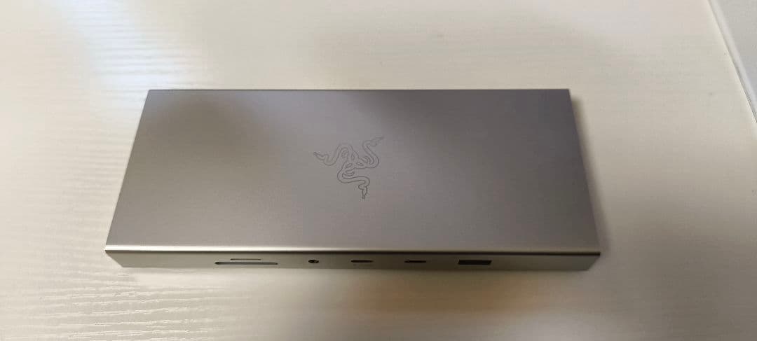 その他 Razer USB 4 Dock Mercury Edition