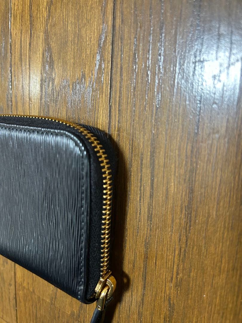 PRADA エピレザー ブラック ケース
