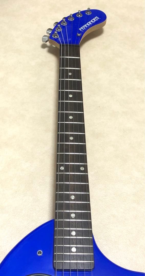 セール8/17まで【美品！】ZO-3 ブルー アンプ内蔵ミニギター ケース付