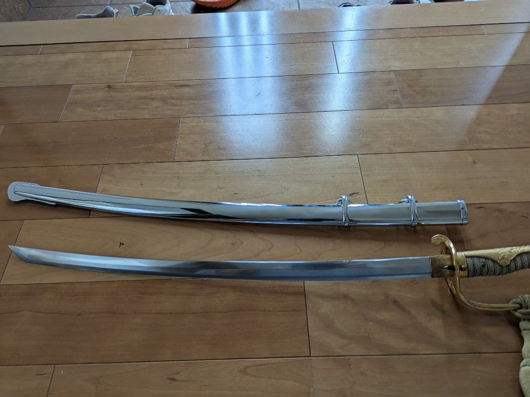 パ*ダ様 旧日本軍　模造刀　 軍刀　サーベル　 指揮刀