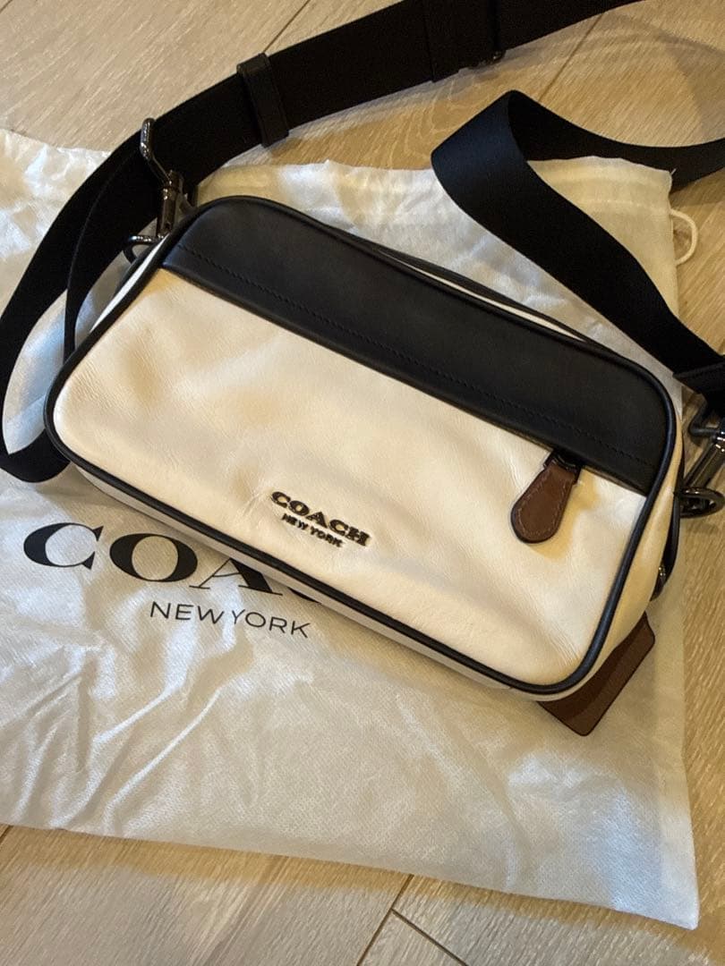 COACH ショルダーバッグ ホワイト/ブラック