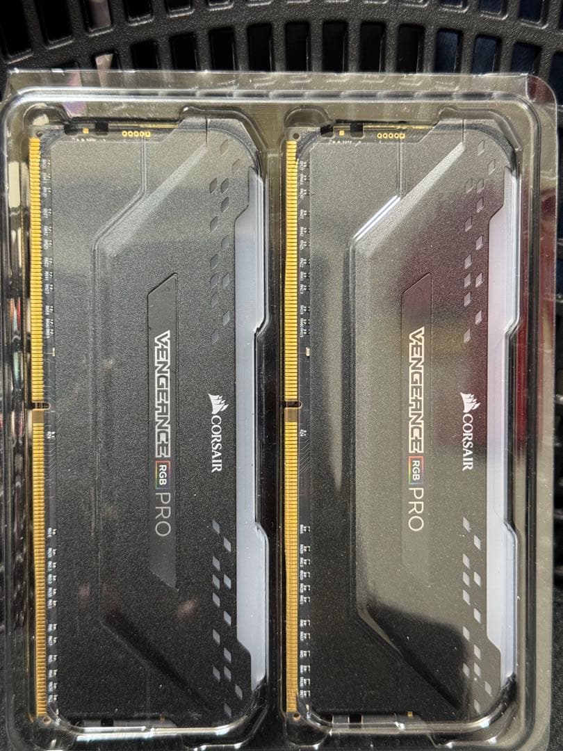 メモリー CORSAIR VENGEANCE RGB PRO 32GB