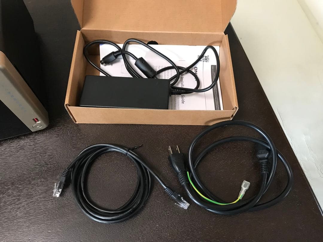 [Motu]QNAP TS-664 NAS 本体