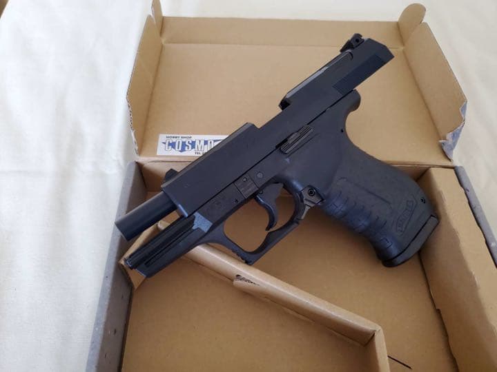 ps90 ワルサーp99 値段高あり ほぼ未使用新品