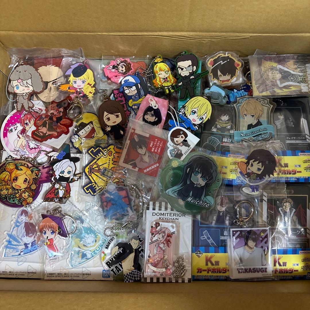 アニメグッズ 大量 まとめ売り 鬼滅の刃 ヒロアカ 銀魂 桃源暗鬼 進撃の巨人
