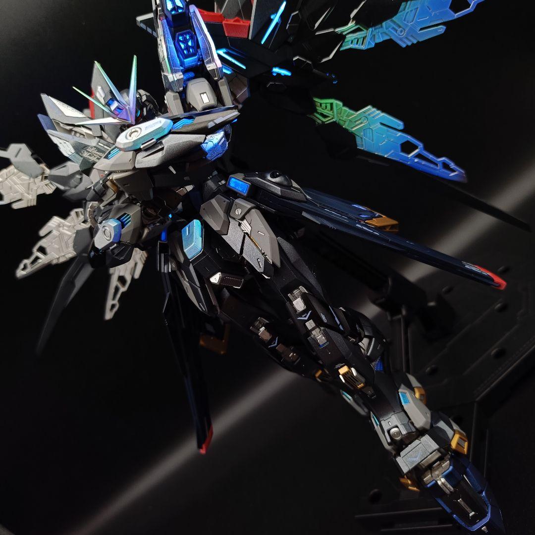 MGEX　ストライクフリーダムガンダム　ガンプラ　全塗装完成品　ブラックゴースト