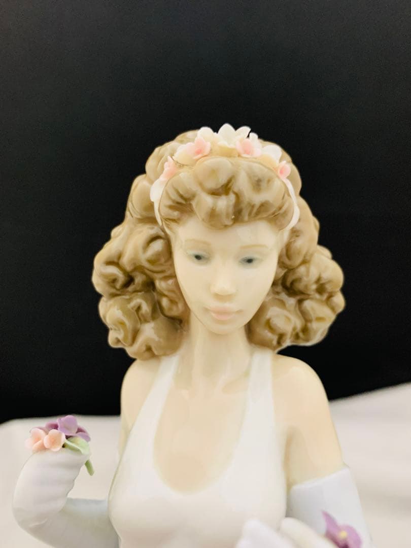 LLADRO 女性　花　置物　飾物