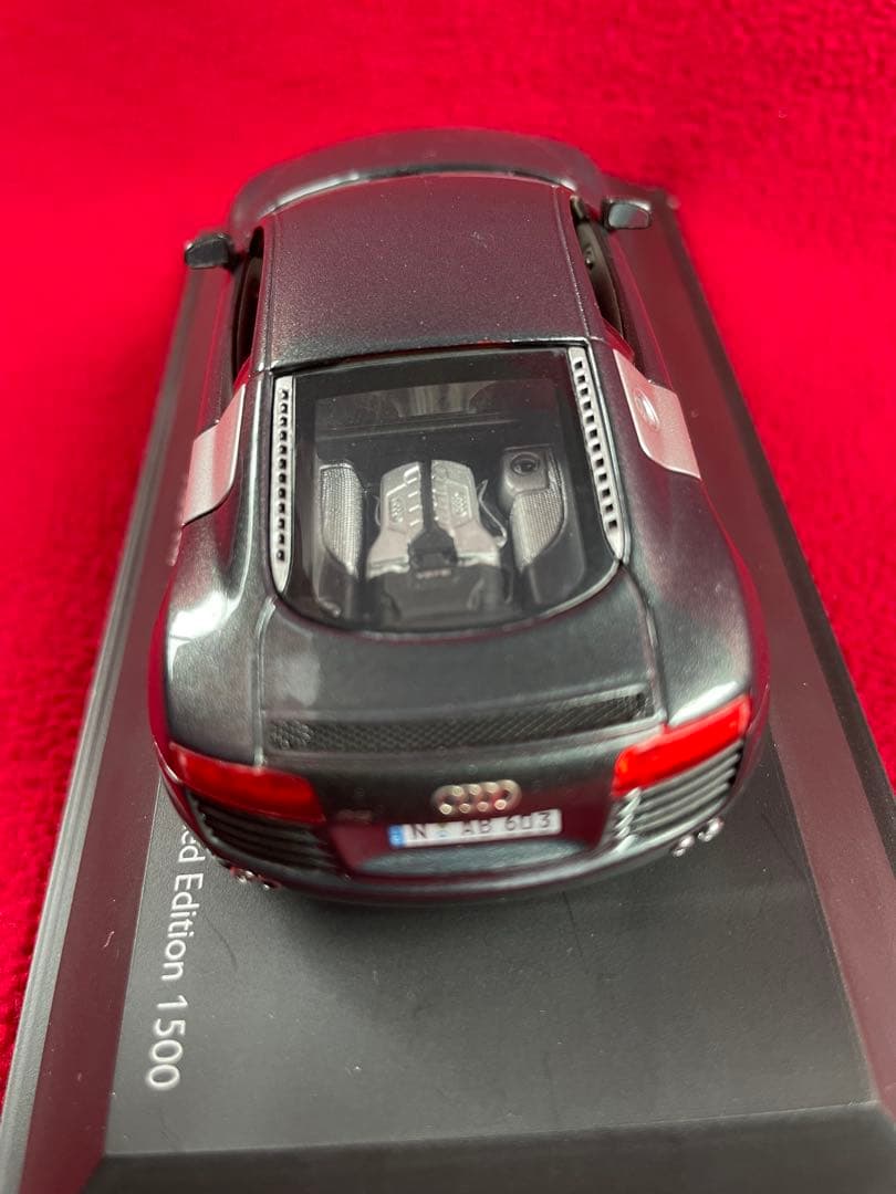 Schuco R8 ミニカー 1/43 シュコー　アウディ　デイトナグレー