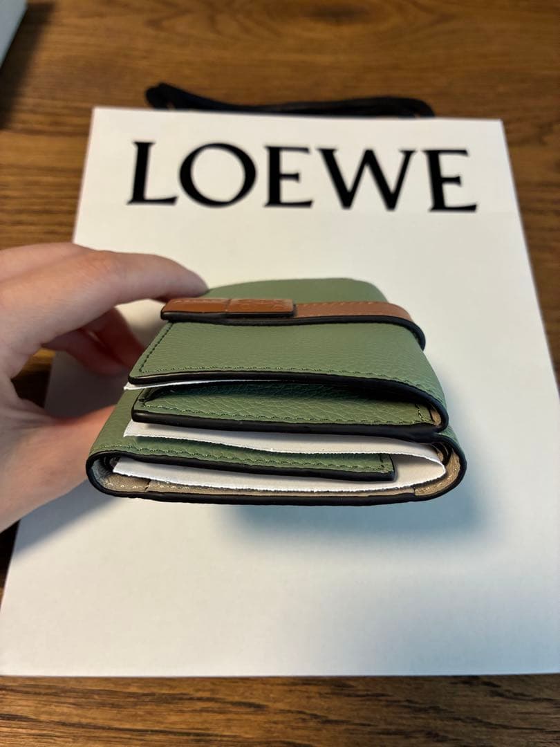 【新品・未使用】LOEWE / ロエベ　三つ折り財布　トライフォールド