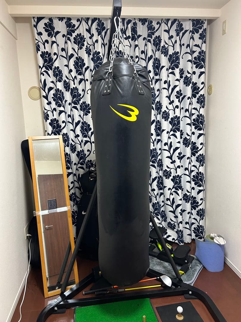 サンドバッグ （吊り下げ式）スタンド込み