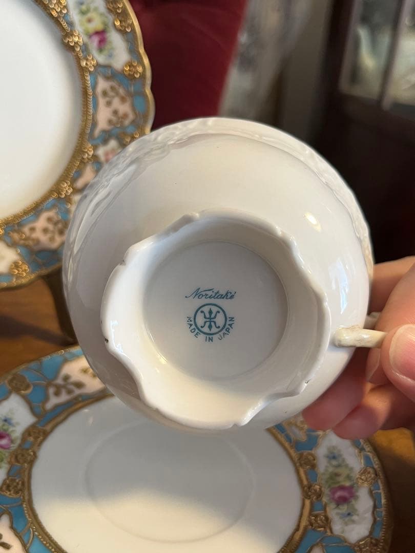 極美品オールドノリタケ マルキ印 金彩のカップとソーサー　プレート　トリオセット