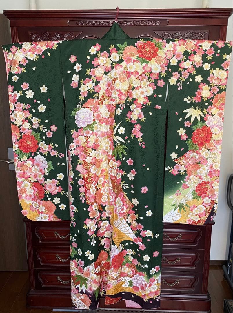 ★今週中価格★【卒業式/土屋太鳳着用】正絹振袖フルセット　深緑花柄ジョイフル恵利