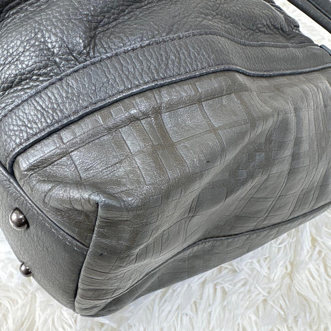 バーバリー バ　トートバッグ A4サイズ収納 エンボスチェック ギャザー レザー