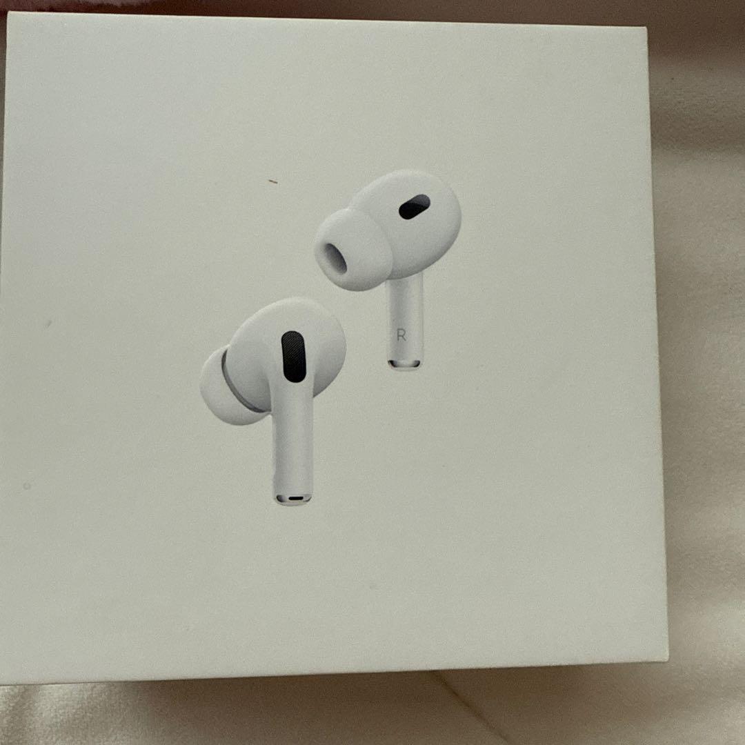 Apple AirPods Pro (第2世代) ホワイト　イヤホン(両耳)のみ