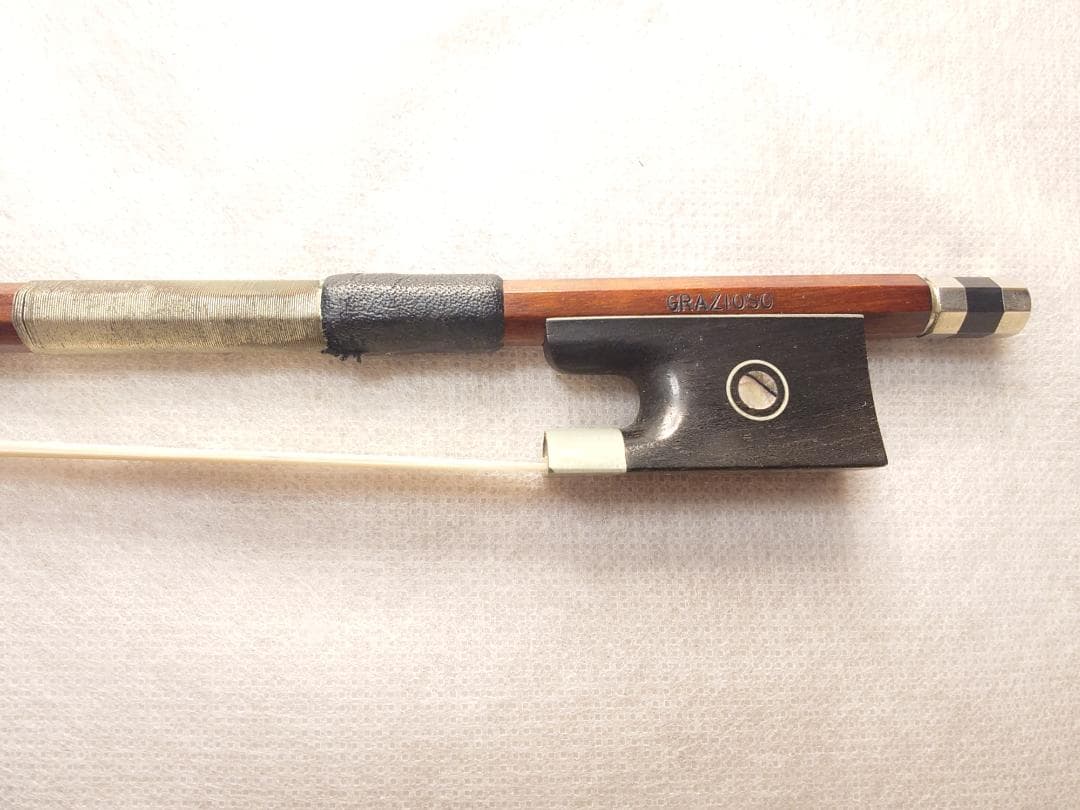 【送料無料】GRAZIOSO バイオリン弓 分数バイオリン 1/2対応