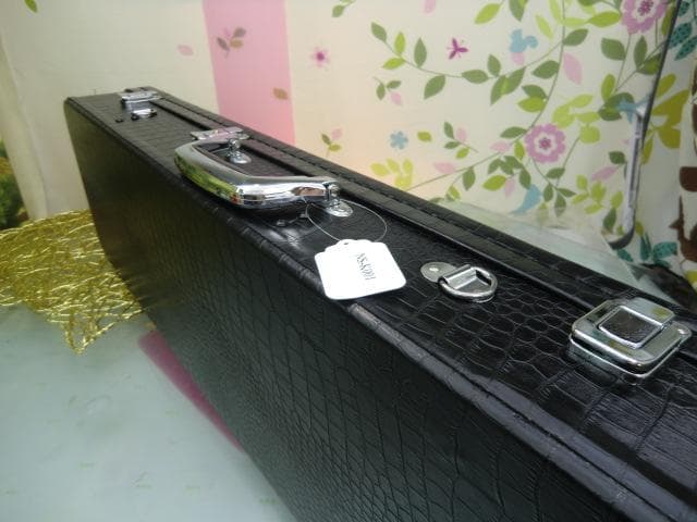 新品未使用(送料無料)11.980円　沖縄三線専用　一丁入ふかふかハードケース