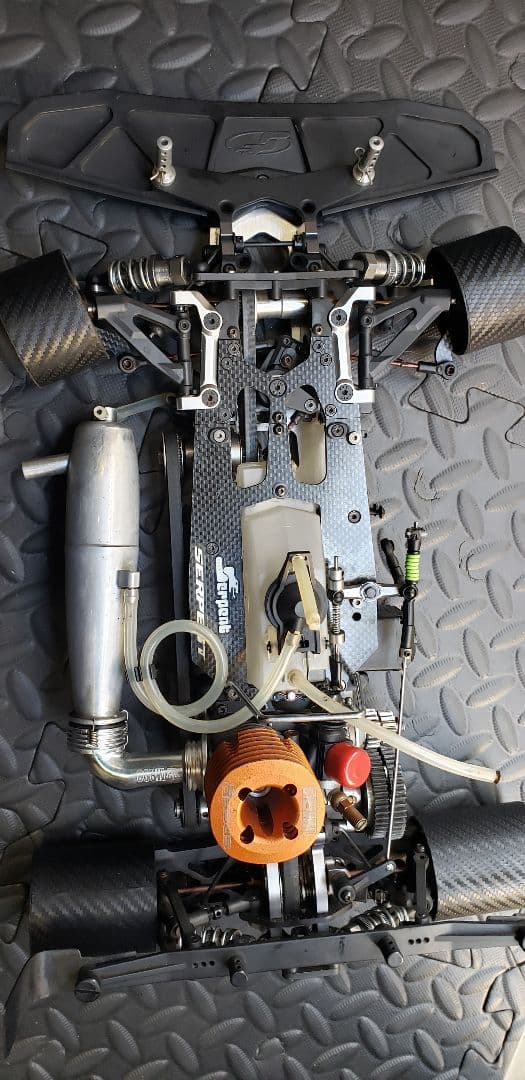 ラジコン8/1レーシング