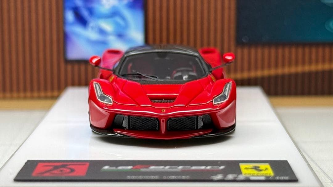 DMH 1/64 ラフェラーリ