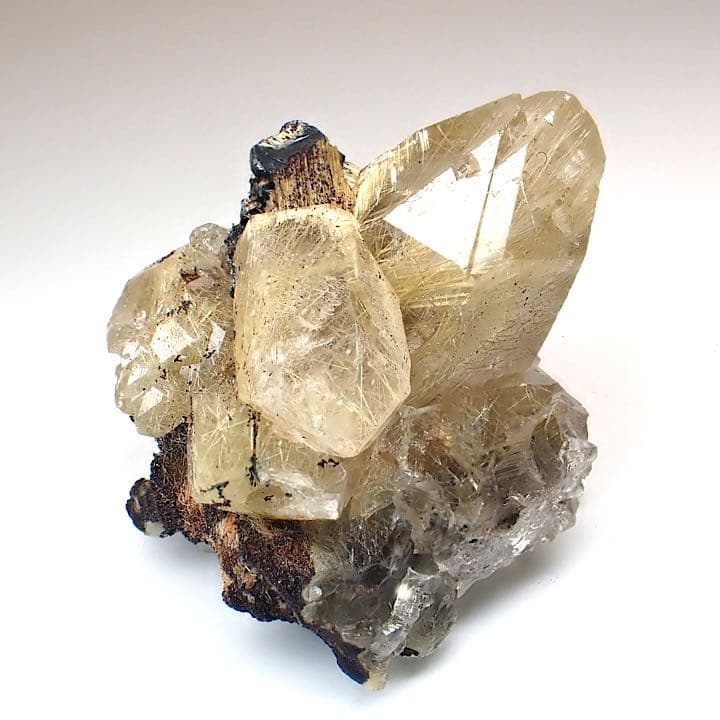 【ブラジル産】ルチルオンヘマタイトインクォーツ