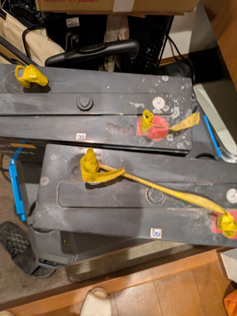 MsEー100ー6GSYuAsAバッテリー4個で販売します、定価4万します。