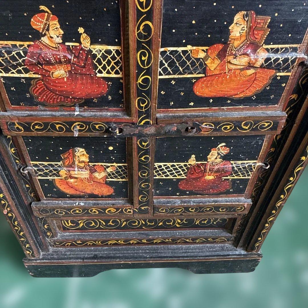 ★インド 手描き装飾の木製タンス キャビネット 家具 アンティーク 格安
