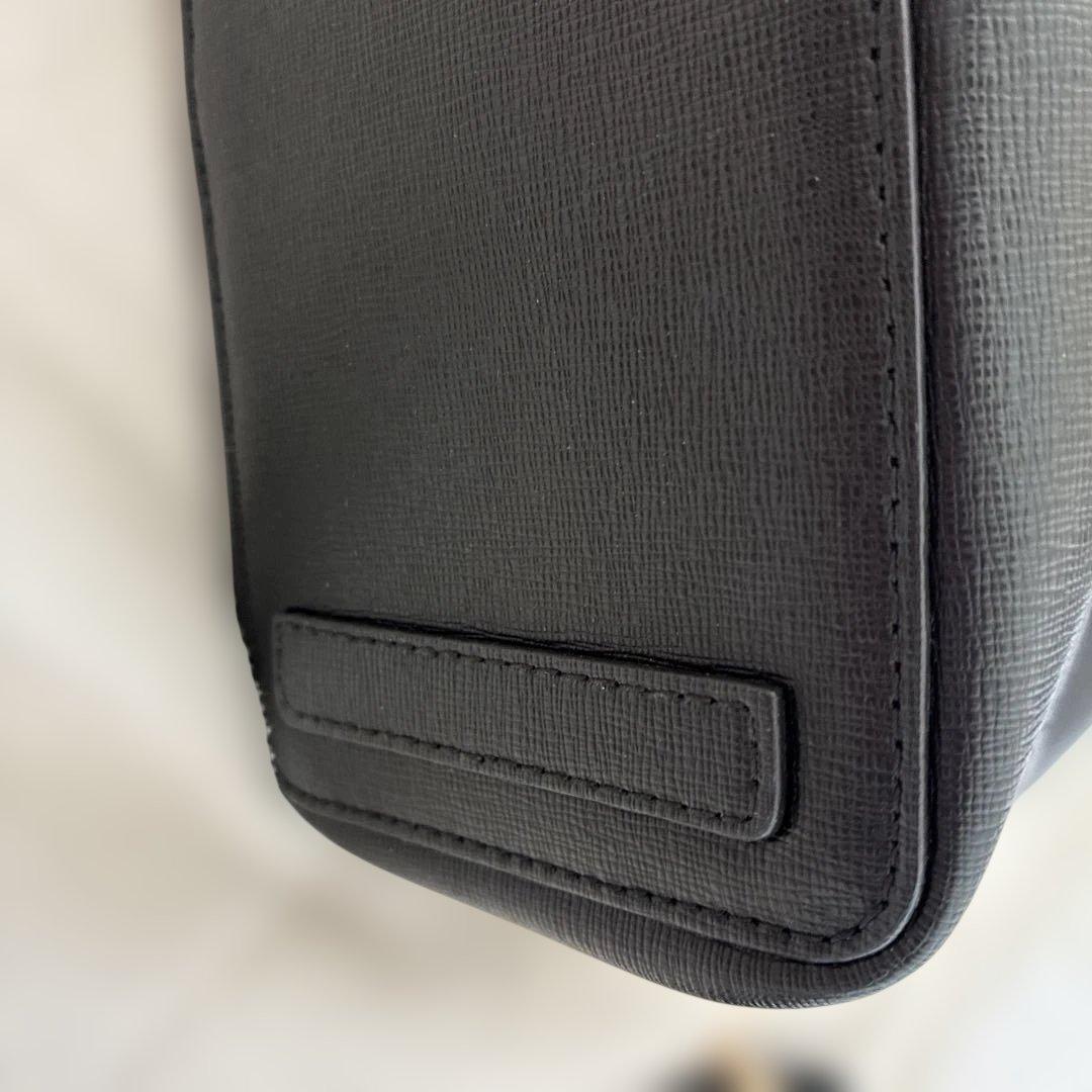 FURLA ブラック ショルダーバッグ ポーチ付き