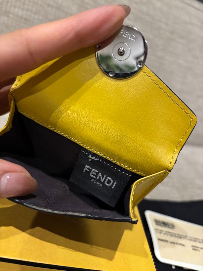 お年玉SALE⭐︎FENDI ミニウォレット 三つ折り財布 イエロー/ブラウン