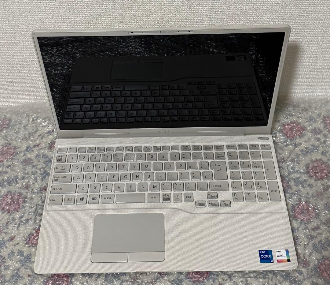 Fujitsu TH77/E3 Ram8GB Nvme512GB 11世代i7