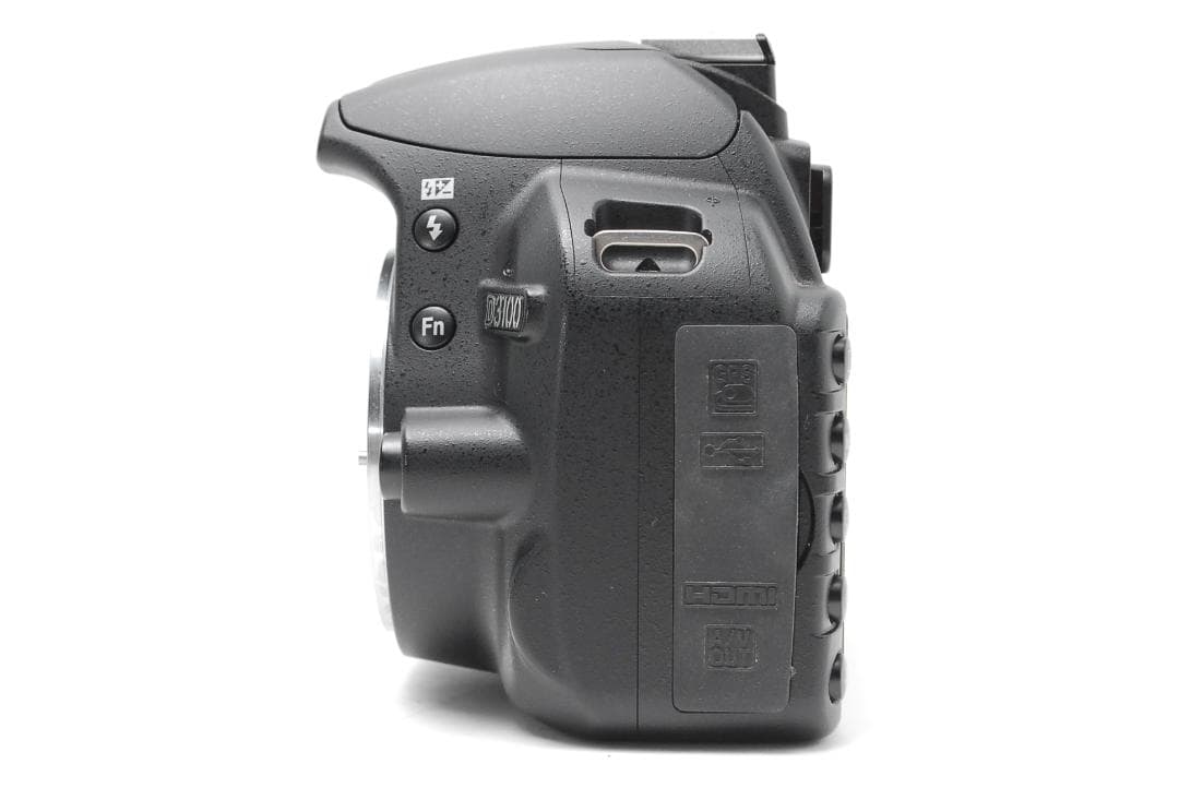 【美品】届いてすぐ使える安心の一眼レフデビューセット Nikon D3100