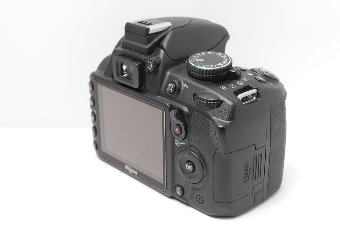 【美品】届いてすぐ使える安心の一眼レフデビューセット Nikon D3100