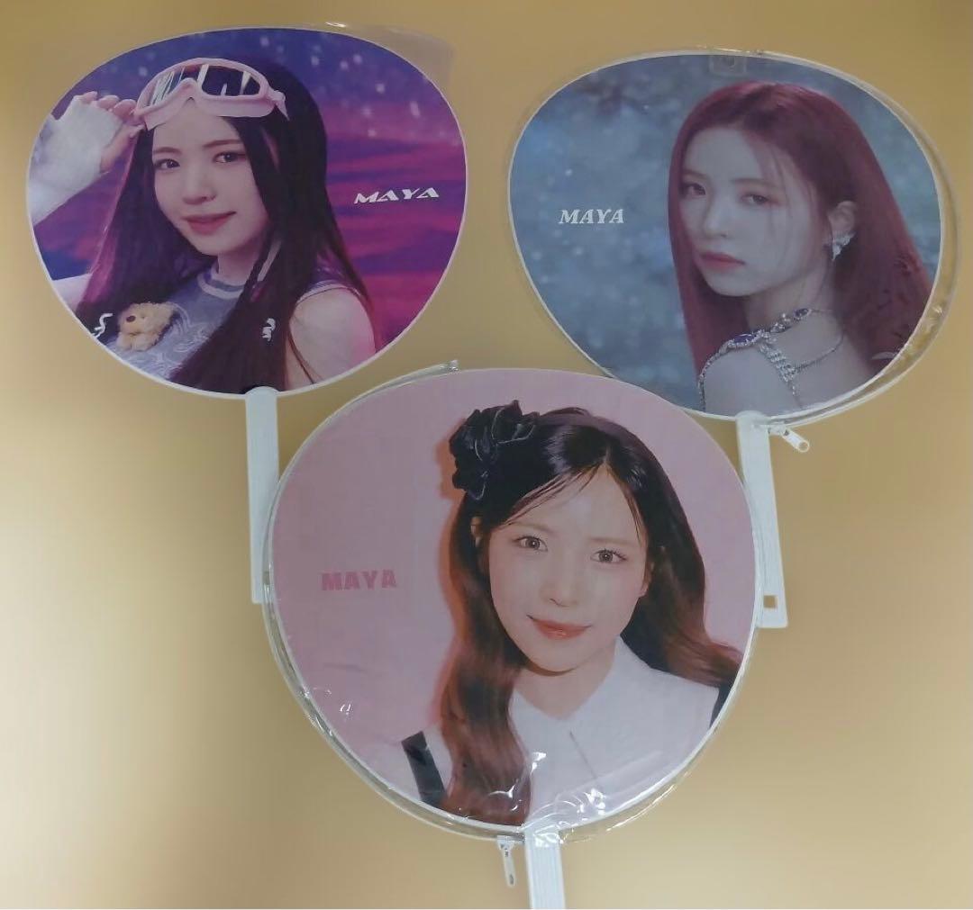 ❶ NiziU マヤ うちわ 19枚 まとめ売り