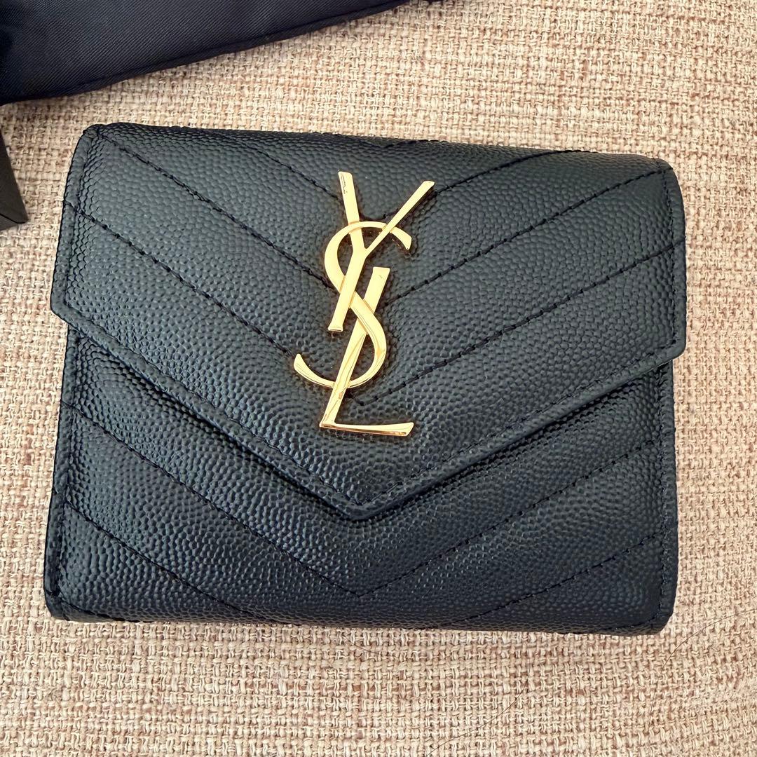 サンローラン三つ折り財布✨