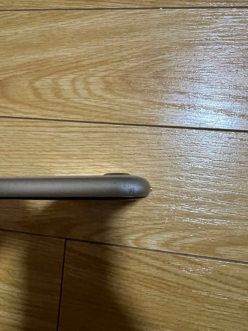 【ジャンク】iPhone SE2 64GB ホワイト 画面割れ