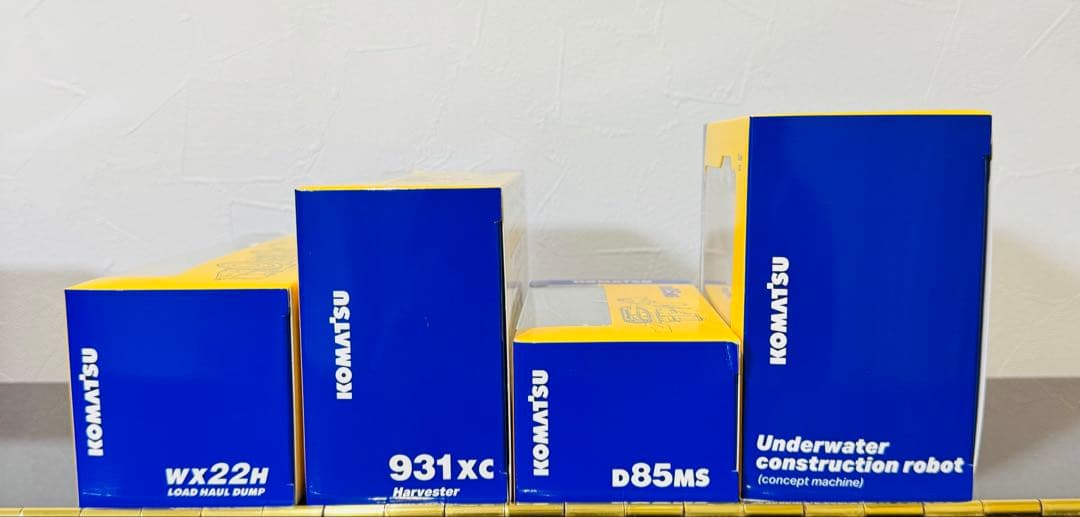 小松製作所　株主優待　オリジナルミニチュア　全期間　12台　2015ー2025年