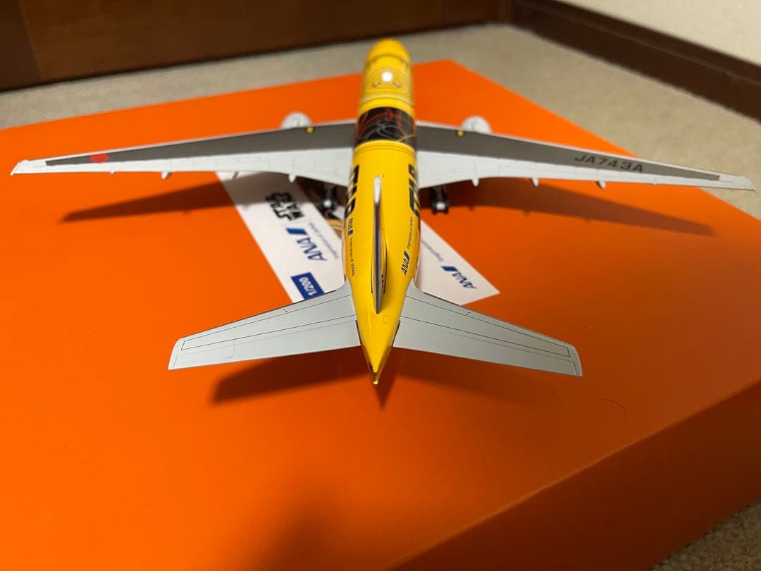 ANA スターウォーズC3POデザイン 777 1/200(jcwing)
